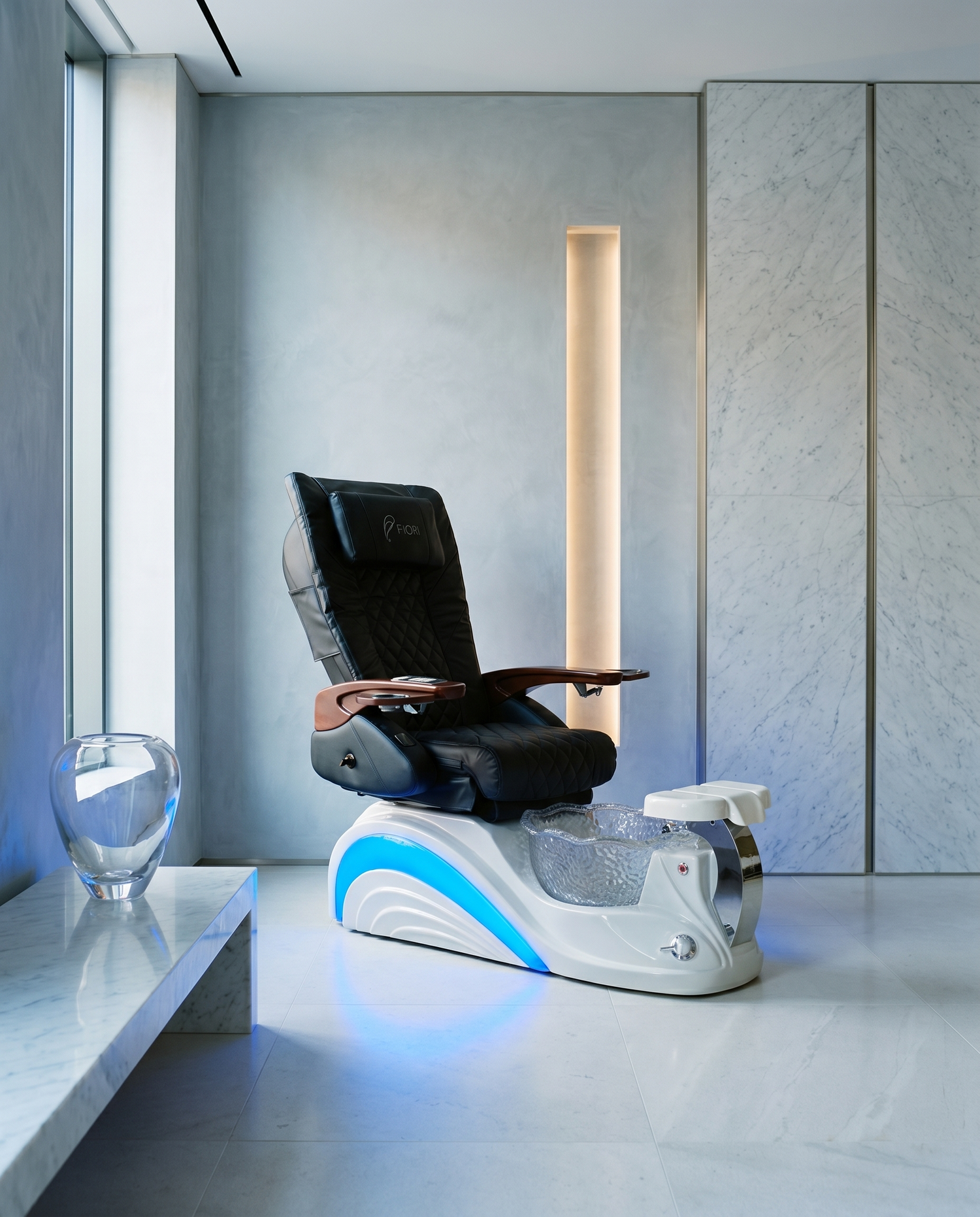 LED diamond-quilted pedicure spa chair